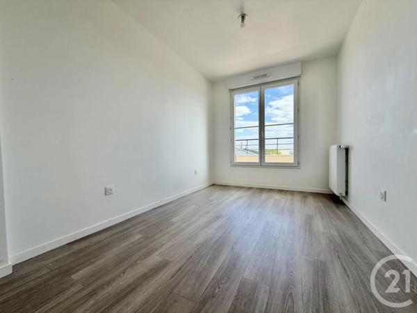 Appartement F4 à vendre  4 pièces - 80 m 2   MONTMAGNY  - 95