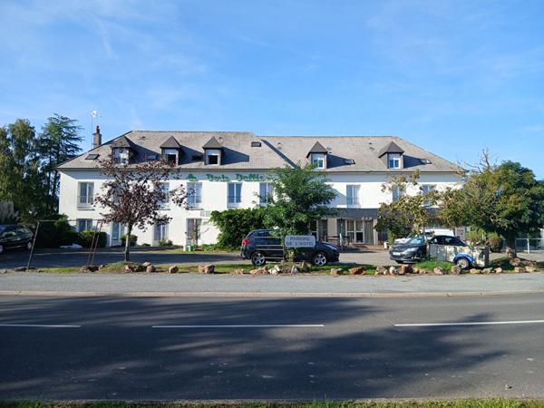 Immeuble Saint Denis Du Maine 28 pièce(s) 1350 m2