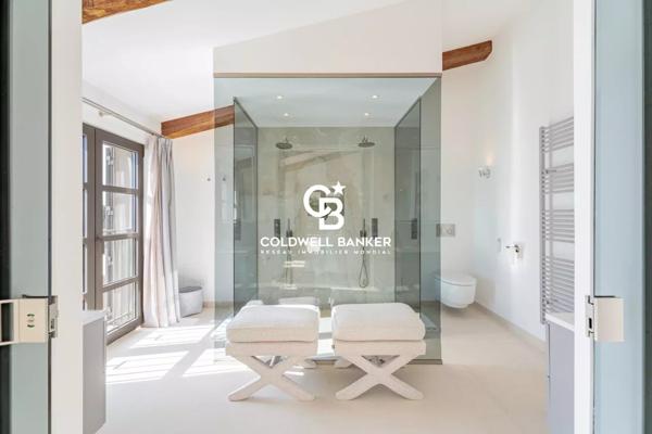 Propriété 9 pièces à vendre Cannes - 06400 / Réf: 85997967