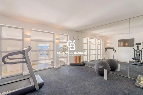 Propriété 9 pièces à vendre Cannes - 06400 / Réf: 85997967