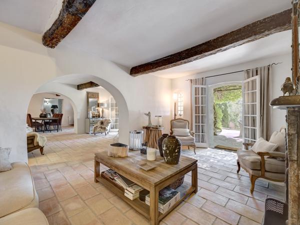 Maison à vendre  8 pièces - 550 m2 CHATEAUNEUF GRASSE - 06