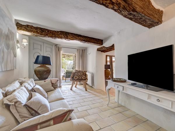 Maison à vendre  8 pièces - 550 m2 CHATEAUNEUF GRASSE - 06