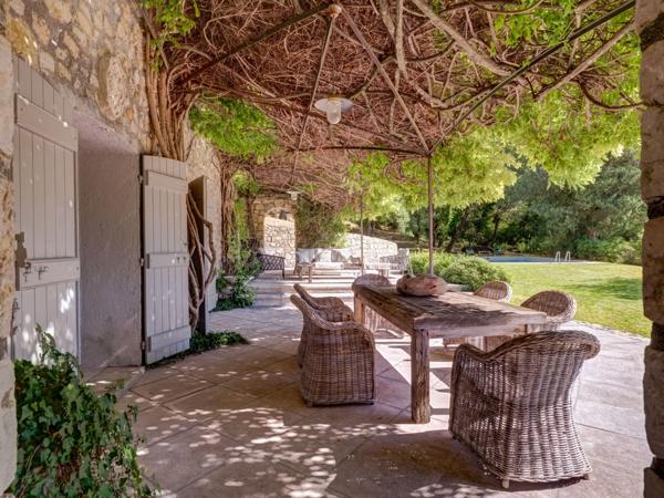 Maison à vendre  8 pièces - 550 m2 CHATEAUNEUF GRASSE - 06