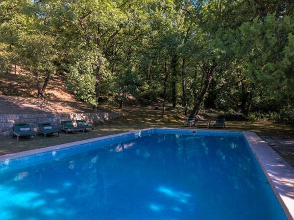 Maison à vendre  8 pièces - 550 m2 CHATEAUNEUF GRASSE - 06