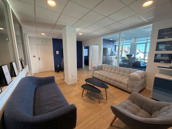 Laval quartier Gare, Bureaux 115 m2 , Laval Laval quartier Gare, Bureaux 115 m2 , Laval
