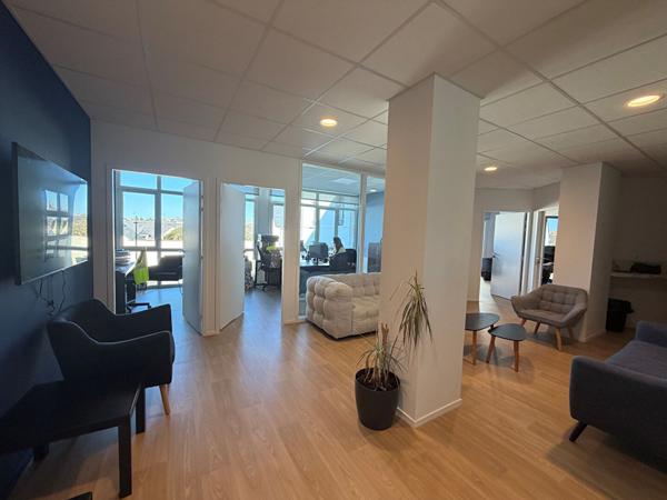 Laval quartier Gare, Bureaux 115 m2 , Laval Laval quartier Gare, Bureaux 115 m2 , Laval