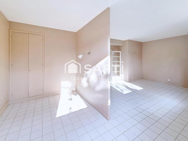 Appartement avec cave à 5min du RER B