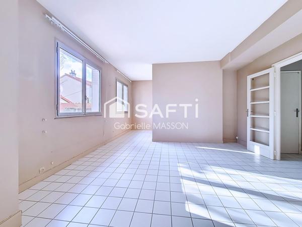 Appartement avec cave à 5min du RER B