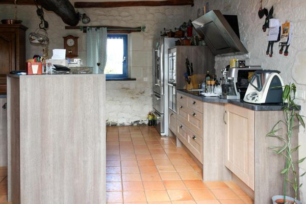 Jolie rénovation au calme ! 9000 m2 de terrain.