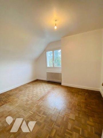 Maison à Vendre à Saint-Quay-Perros (22700) en Côtes-d'Armor (22) d'une surface habitable de 91...