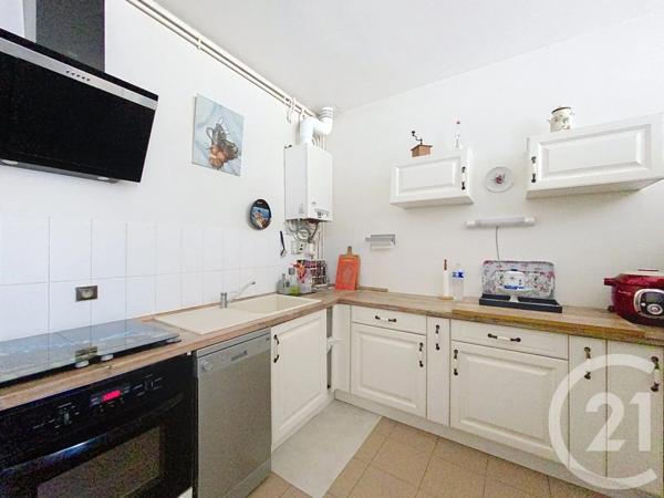 Appartement F3 à vendre  3 pièces - 79,45 m 2   ST PIERRE LES NEMOURS  - 77