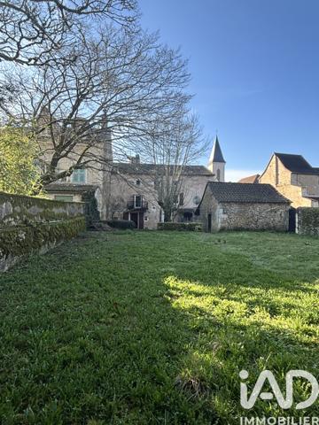 Location maison 5 pièces 110 m² Savignac-les-Églises