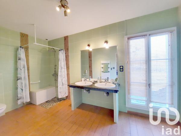 Maison 11 pièces de 466 m² à Lourdes (65100)