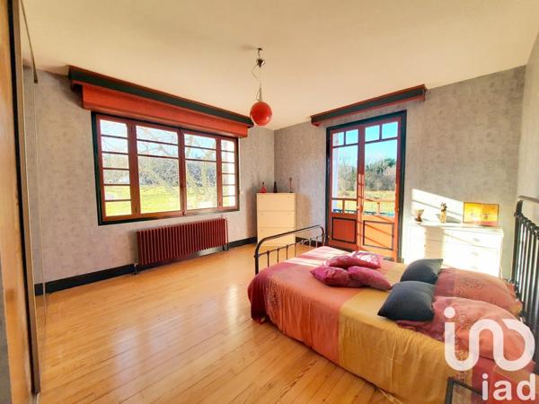 Maison 11 pièces de 466 m² à Lourdes (65100)