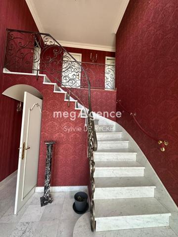 Maison à PARON, 89100 - 11 pièces 190m²