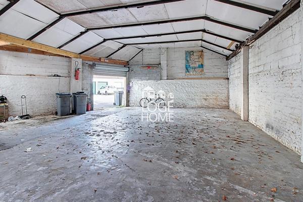 Exclusivité logéhome : immeuble avec 5 appartements et garage 100m2 libre, proche gare