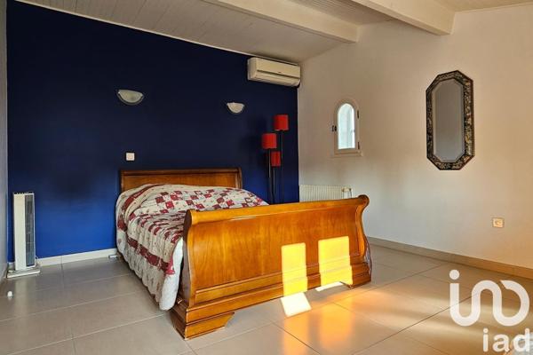 Maison à vendre 9 pièces 220 m² Arles