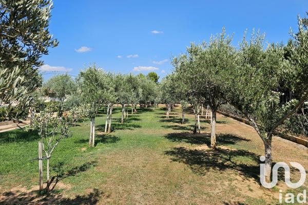 Maison à vendre 9 pièces 220 m² Arles