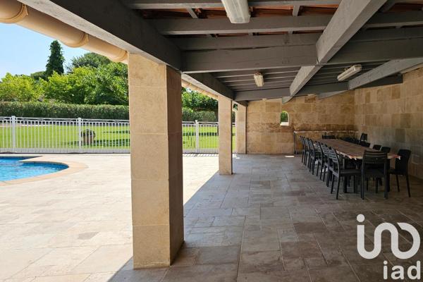 Maison à vendre 9 pièces 220 m² Arles