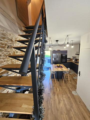 Maison rénovée 3 chambres BELLIGNE