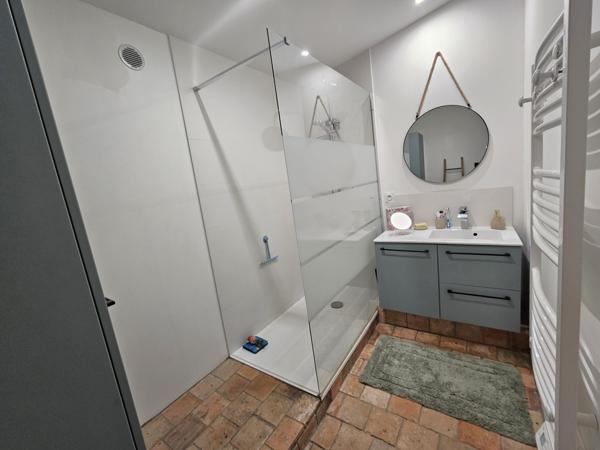 Maison rénovée 3 chambres BELLIGNE