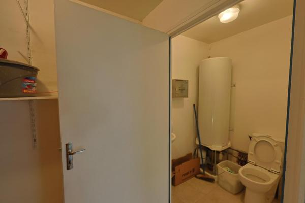 Location / Local Commercial