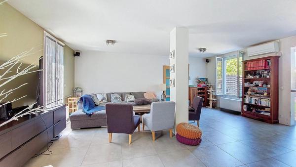 Maison familiale à la limite d'Antony