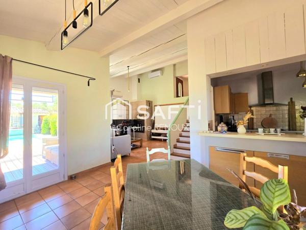 Villa des années 90 sur 1000 m² de terrain en restanques avec piscine