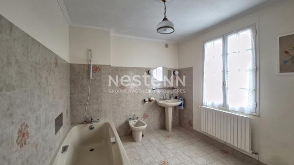 Carantec, en impasse, à proximité de la mer, Maison 6 pièce(s) 151.44 m2