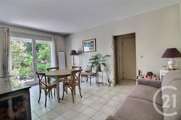 Appartement F2 à vendre  2 pièces - 40 m2 ROSNY SOUS BOIS - 93