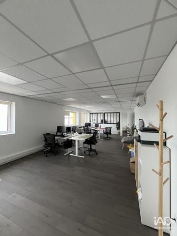 Location bureaux 98 m² Essarts-en-Bocage