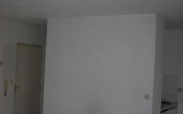 Appartement à louer    1 pièce • 29 m2 Nîmes