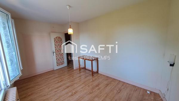 Maison 3 chambres avec ascenseur et beau terrain arboré constructible