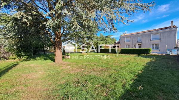 Maison 3 chambres avec ascenseur et beau terrain arboré constructible