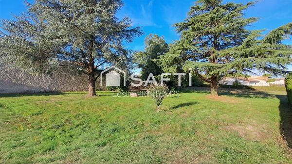 Maison 3 chambres avec ascenseur et beau terrain arboré constructible