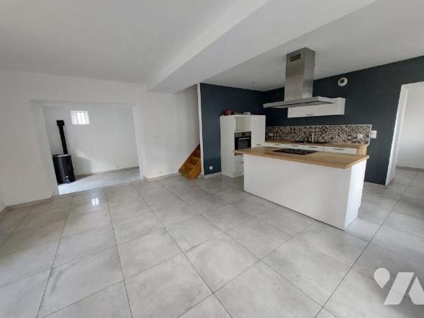 A VENDRE - MAISON - COSSE LE VIVIEN 