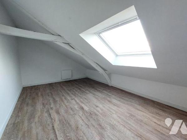 A VENDRE - MAISON - COSSE LE VIVIEN 