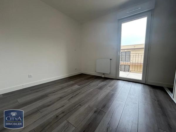 Appartement à louer 4 pièces 85.07m² Le Pontet (84130)