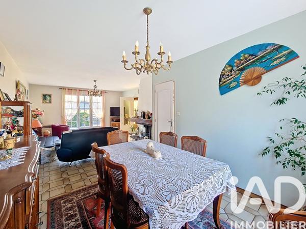 Maison à vendre 6 pièces 131 m² Saint-Fargeau-Ponthierry