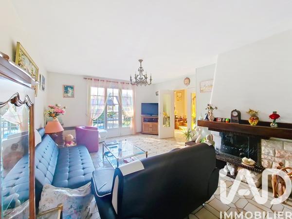 Maison à vendre 6 pièces 131 m² Saint-Fargeau-Ponthierry