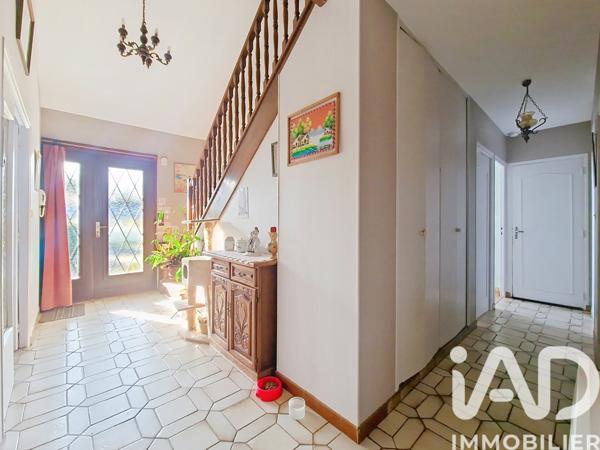 Maison à vendre 6 pièces 131 m² Saint-Fargeau-Ponthierry