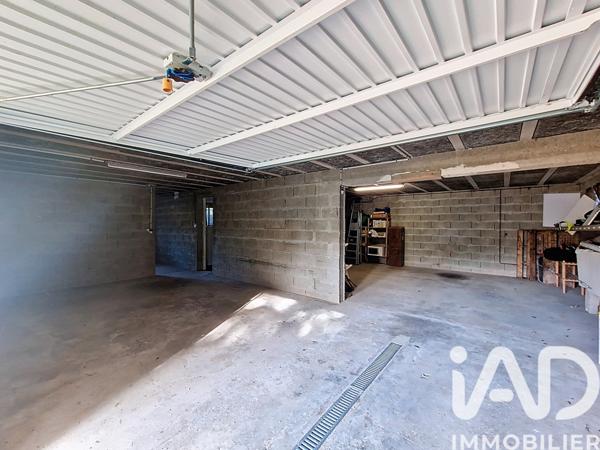 Maison à vendre 6 pièces 131 m² Saint-Fargeau-Ponthierry