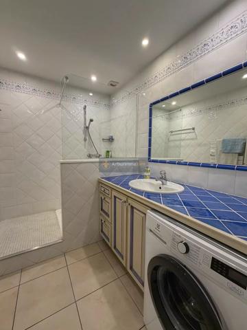 Vente Appartement 4 pièces 107 m2 à Saint-Raphaël