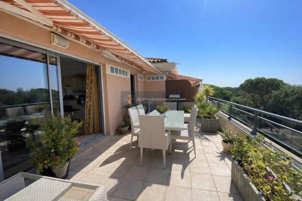 Vente Appartement 4 pièces 107 m2 à Saint-Raphaël