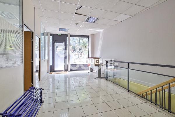 Local commercial sur 3 niveaux