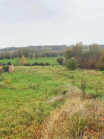 Magnifique terrain constructible de 1375 m 2 à Mametz