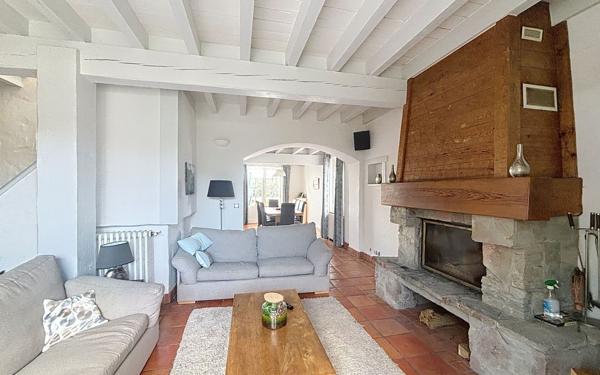 Maison à vendre    7 pièces • 250 m2 Anglet