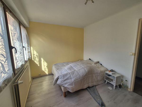 Nouveauté – T4 lumineux 82 m² avec balcon -Dernier étage - Vivre au calme avec vue montagnes - Secteur Jean-Jaurès