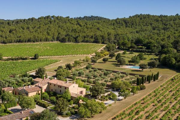 Appartement de Luxe sur Domaine Viticole