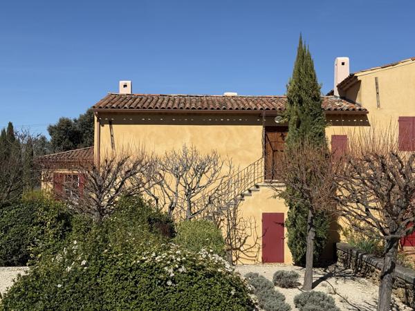 Appartement de Luxe sur Domaine Viticole